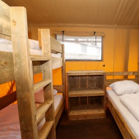 CANVAS AND WOOD TENT 8 people - Campsite Liefrange - Safari tent