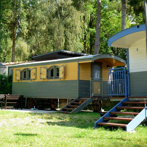 UNUSUAL ACCOMMODATION 4 people - Pipowagen