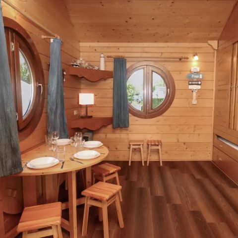 UNUSUAL ACCOMMODATION 5 people - Captain's house (max. 3 adults)