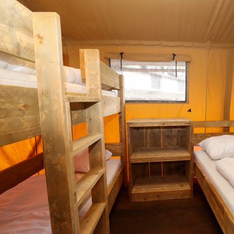 Canvas and wooden tent 8 persons - Campsite Liefrange - Safari tent
