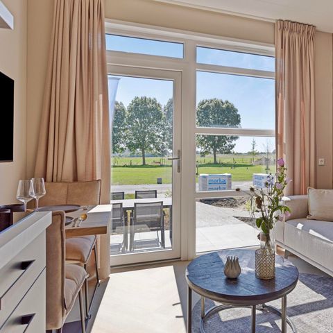 UNUSUAL ACCOMMODATION 2 people