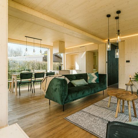 UNUSUAL ACCOMMODATION 6 people - Ark Shelter C1