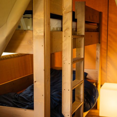 CANVAS AND WOOD TENT 6 people