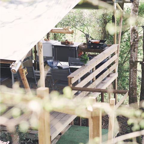 Canvas and wooden tent 5 persons
