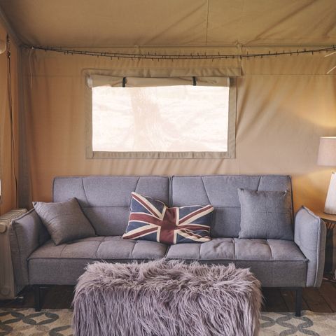 Canvas and wooden tent 5 persons