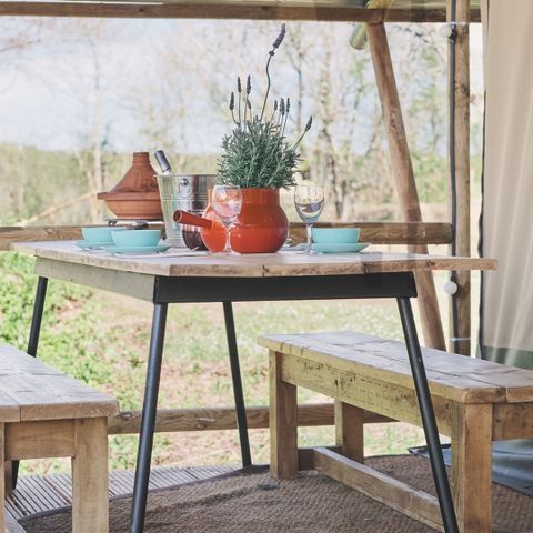Canvas and wooden tent 4 persons
