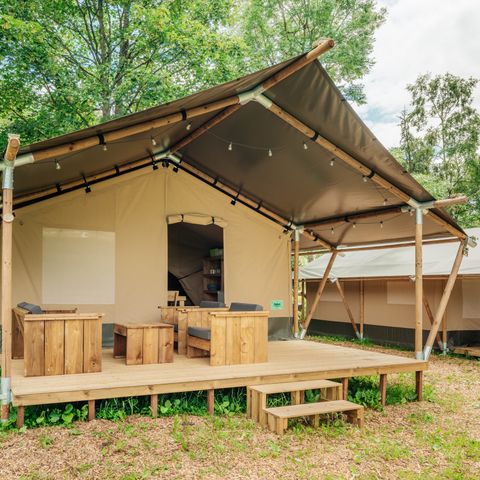 CANVAS AND WOOD TENT 4 people