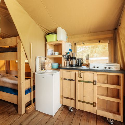 Canvas and wooden tent 4 persons