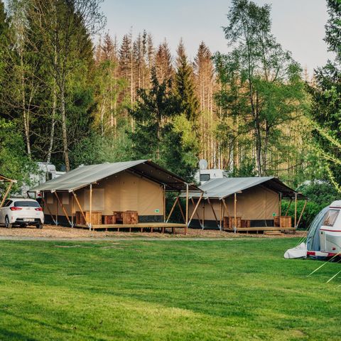 CANVAS AND WOOD TENT 4 people