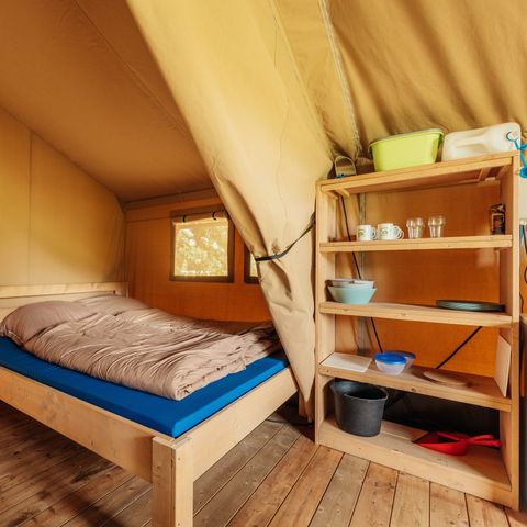 Canvas and wooden tent 6 persons