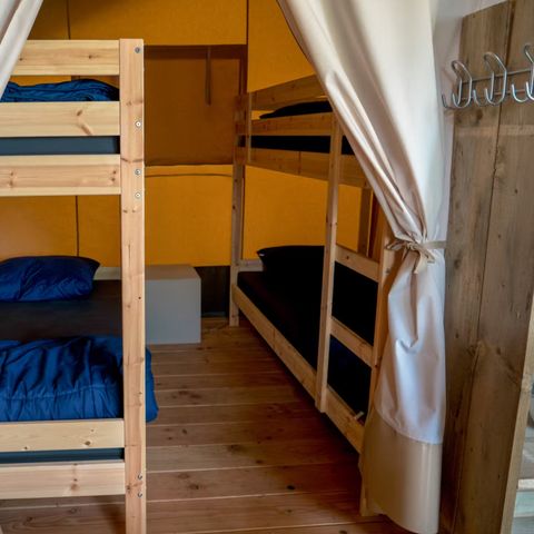 CANVAS AND WOOD TENT 6 people