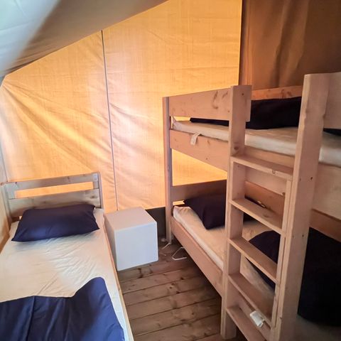 CANVAS AND WOOD TENT 5 people - including toilet