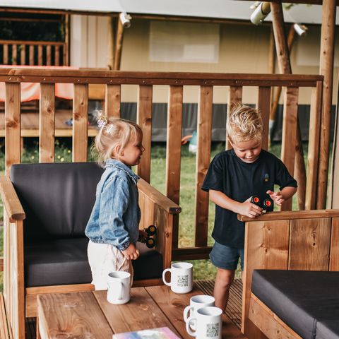 CANVAS AND WOOD TENT 6 people - with toilet