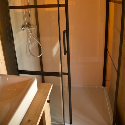 Canvas and wooden tent 2 persons - including sanitary facilities