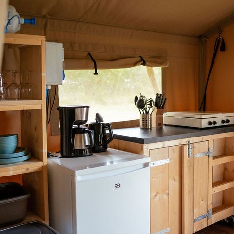 Canvas and wooden tent 6 persons