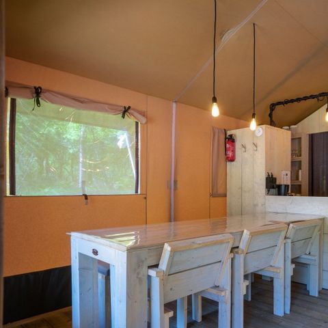 CANVAS AND WOOD TENT 6 people - including sanitary facilities