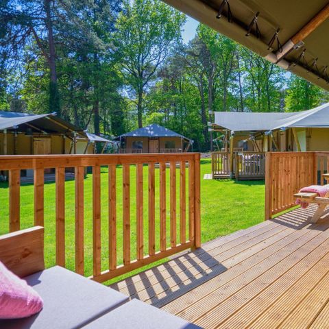 CANVAS AND WOOD TENT 6 people - including sanitary facilities