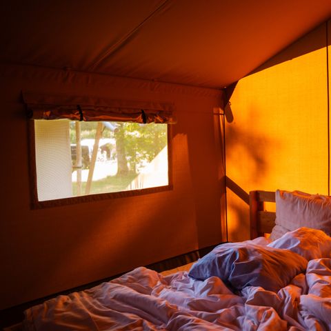 Canvas and wooden tent 6 persons