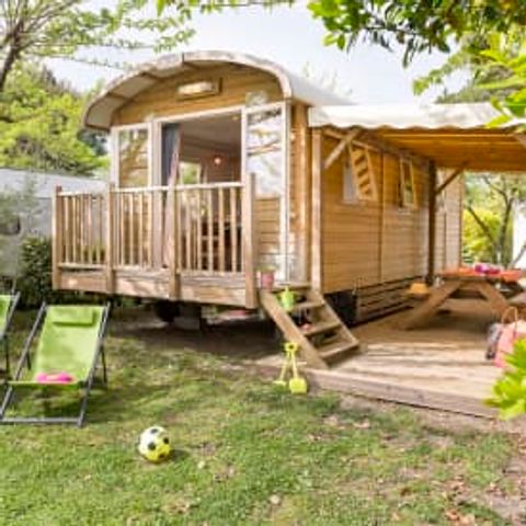 UNUSUAL ACCOMMODATION 4 people - Roulotte 4p 2ch