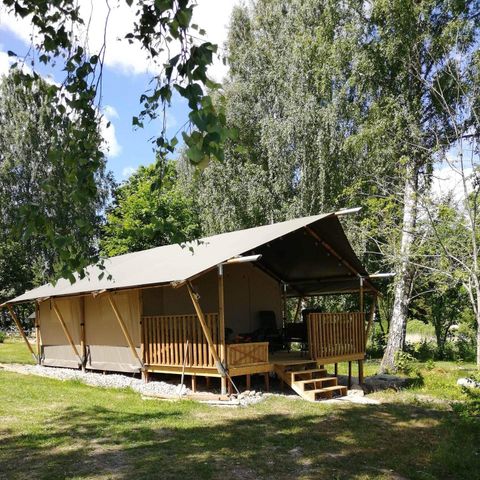 CANVAS AND WOOD TENT 4 people