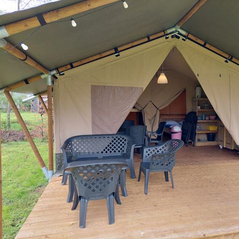 Canvas and wooden tent 6 persons