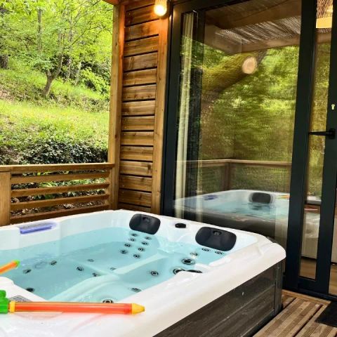 MOBILE HOME 5 people - Cottage Pantaïa 3 Rooms 5 People Air-conditioned + TV + Jacuzzi