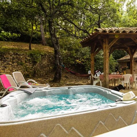 COUNTRY HOUSE 2 people - Gîte Roussillon 2 Rooms 2 People + TV + Private Spa