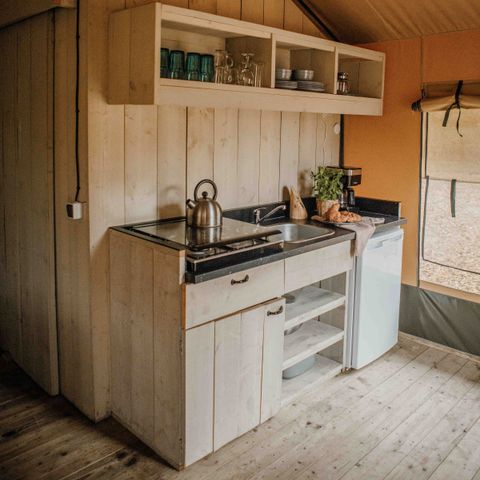 Canvas and wooden tent 6 persons