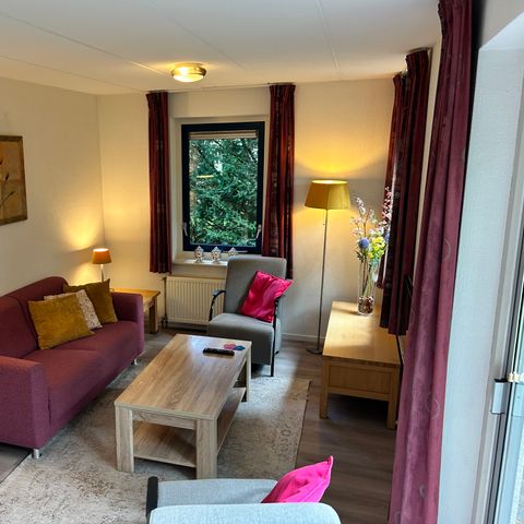Bungalow 4 persons - Esdorp