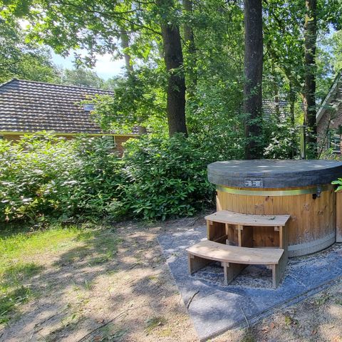 BUNGALOW 6 people - Vennenhof Wellness with hot tub