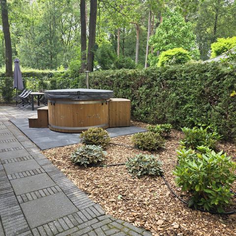 CHALET 6 people - Cuckoo flower with a hot tub