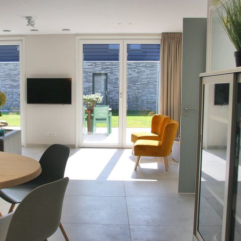 HOUSE 8 people - House On 't Oog 4