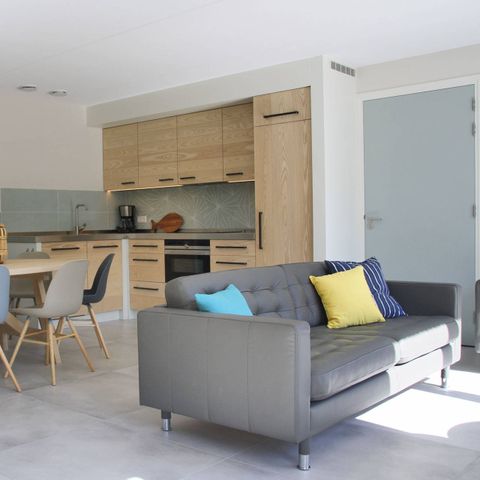 HOUSE 8 people - House On 't Oog 4