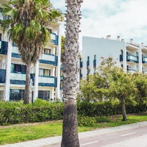 Apartamentos Pins Platja - Camping Tarragona - Image N°4