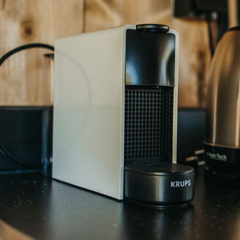 CANVAS AND WOOD TENT 4 people - including sanitary facilities