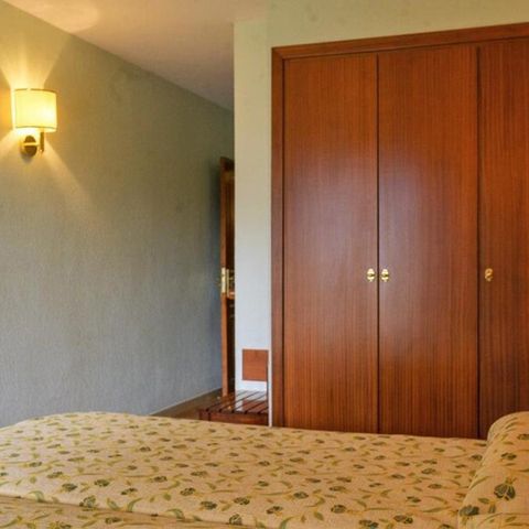 BEDROOM 2 people - Double Room - Mountain View
