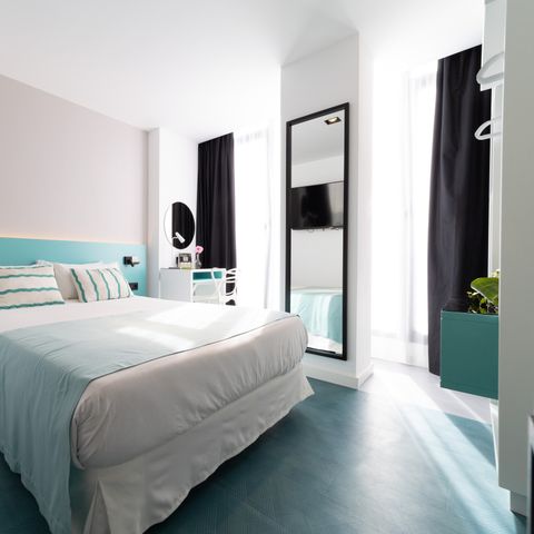 Bedroom 2 persons - Double Room - Sea View