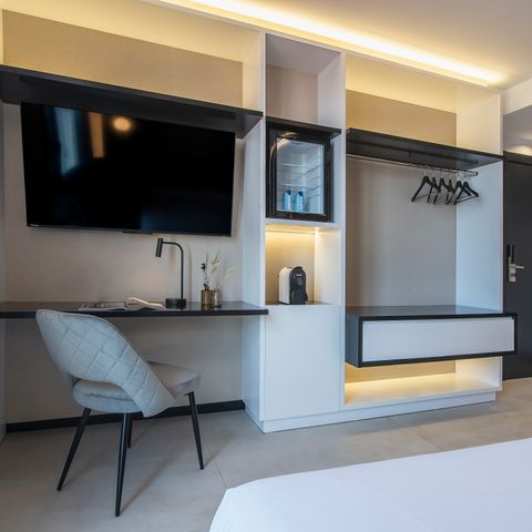 Bedroom 2 persons - Double Room - Business - Sea View
