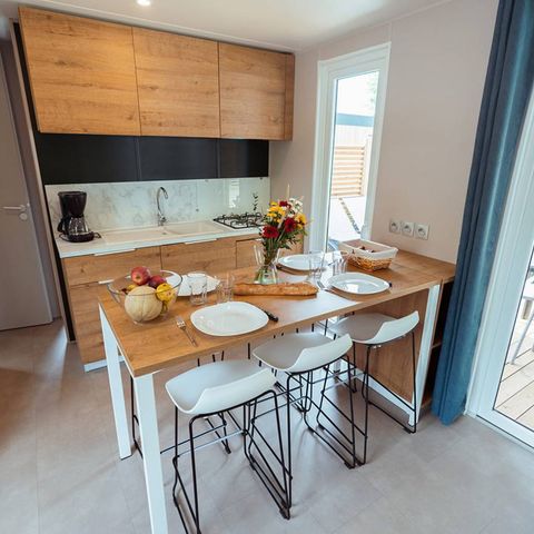 Mobile home 6 persons - Exclusive - 3 bedrooms - 2 shower rooms - Air conditioning.