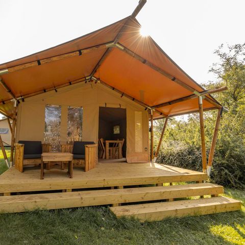 CANVAS AND WOOD TENT 5 people - Comet 27 Lodges