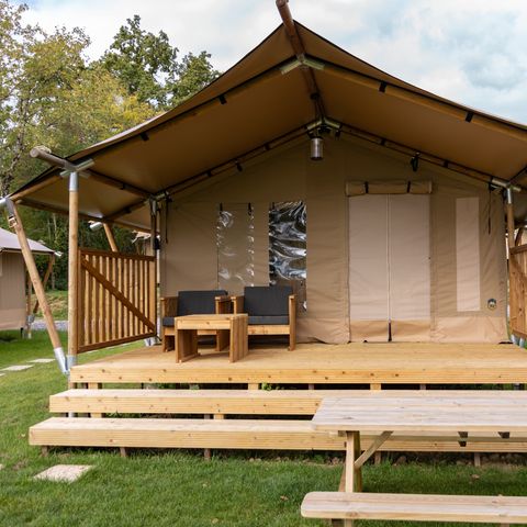 Canvas and wooden tent 5 persons - Comet 27 - sleeps 5