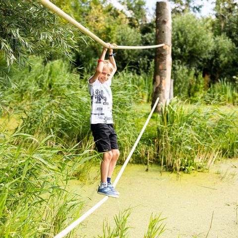 UNUSUAL ACCOMMODATION 4 people - Aqua Lodge