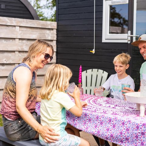 UNUSUAL ACCOMMODATION 4 people - Aqua Lodge