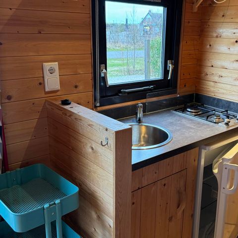 UNUSUAL ACCOMMODATION 4 people - Camping wagon