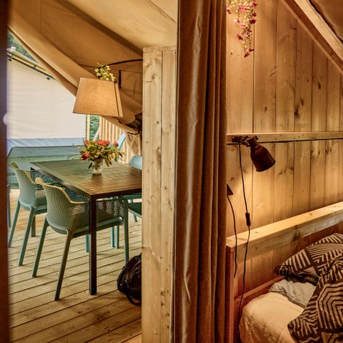 Canvas and wooden tent 4 persons - including sanitary facilities