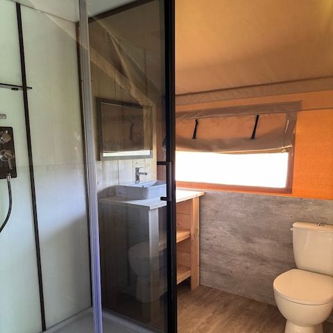 Canvas and wooden tent 4 persons - Glamping tent incl. sanitary facilities