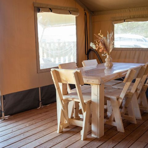 Canvas and wooden tent 5 persons
