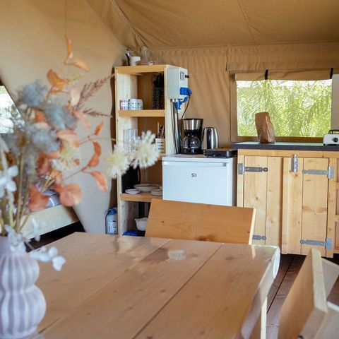 Canvas and wooden tent 5 persons