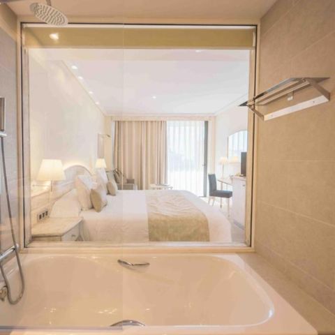 Bedroom 2 persons - Double - Balcony - Canal view