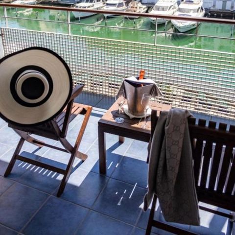 Bedroom 2 persons - Double - Balcony - Canal view